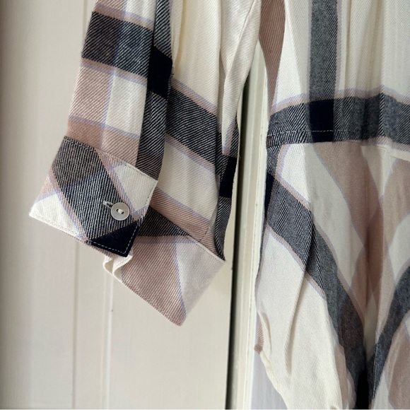 Button down flannel top - Picture 4 of 6